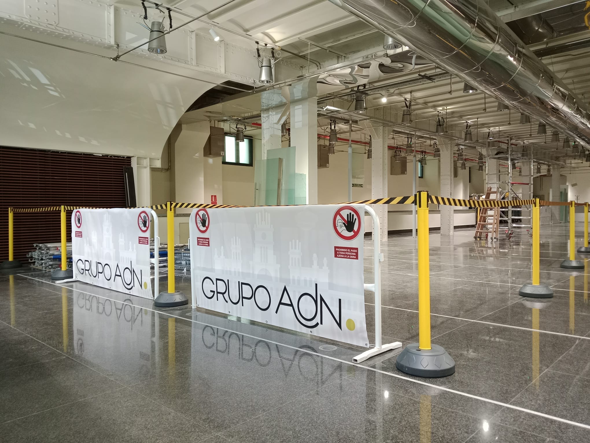 rehabilitación interior oficina correo palacio cibeles